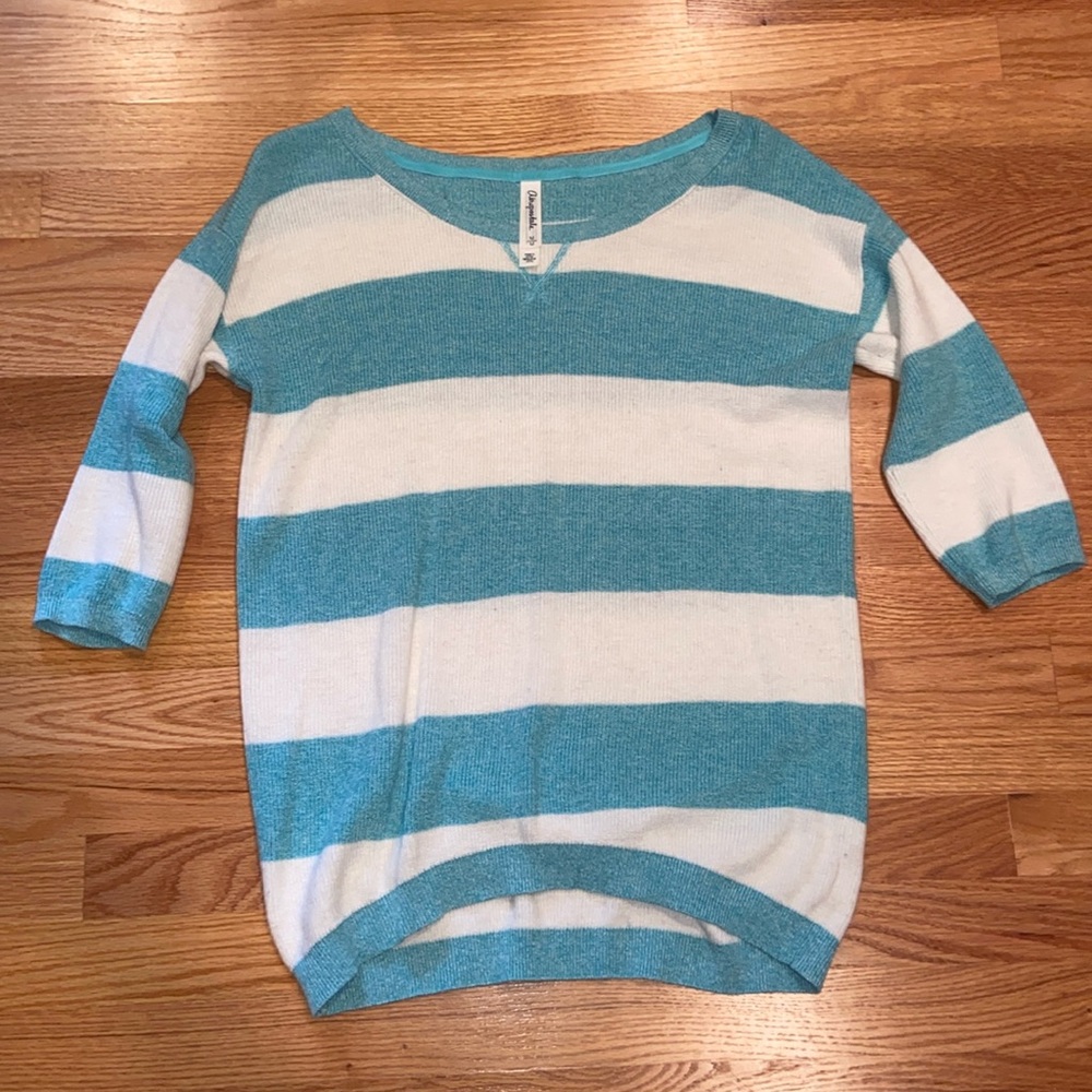 Oversized Sweater with 3/4 sleeve